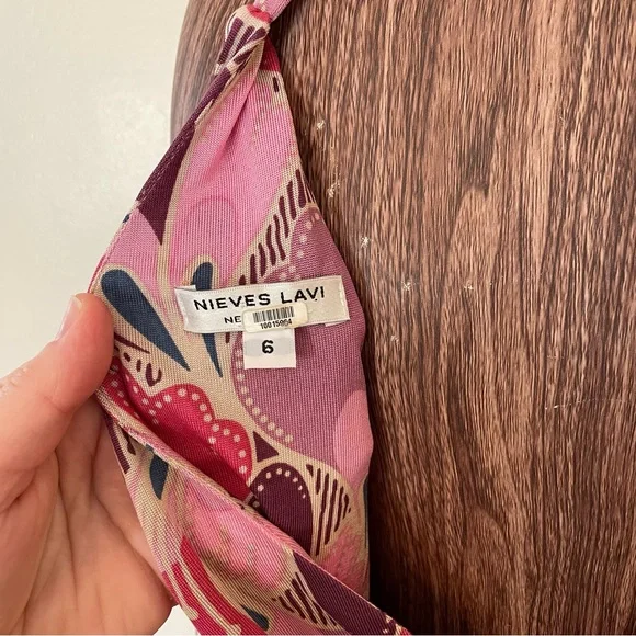 Nieves Lavi - Silk Jersey V-Neck Drop Waist, Floral Print Dress - Size 6 - Picture 4 of 4